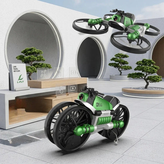 Moto-dron 2 en 1 verde y negro, volando y en modo terrestre, en un entorno moderno con bonsáis.